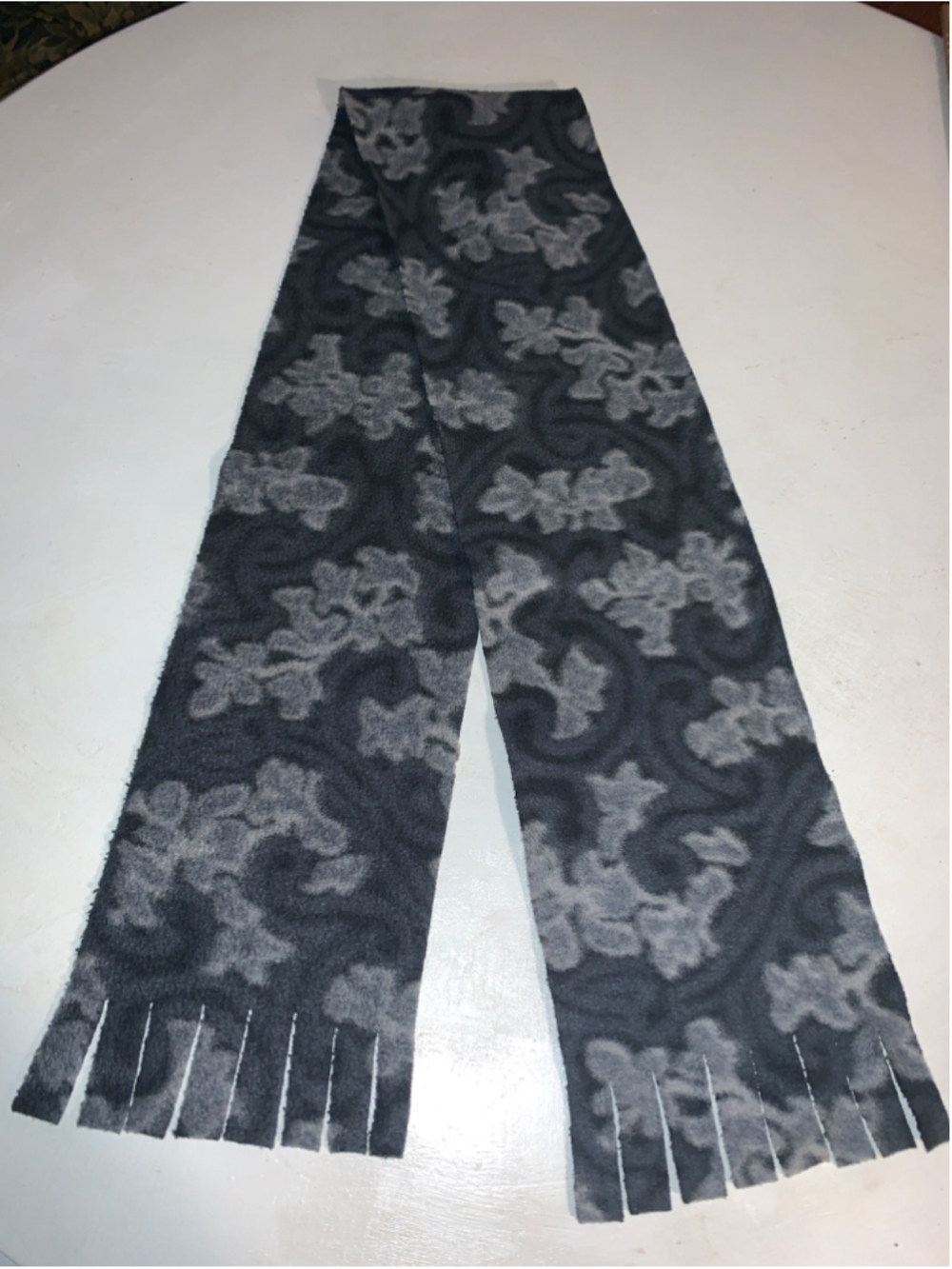 Women's Unbranded Fleece Scarf One Size Black Grey Floral Print